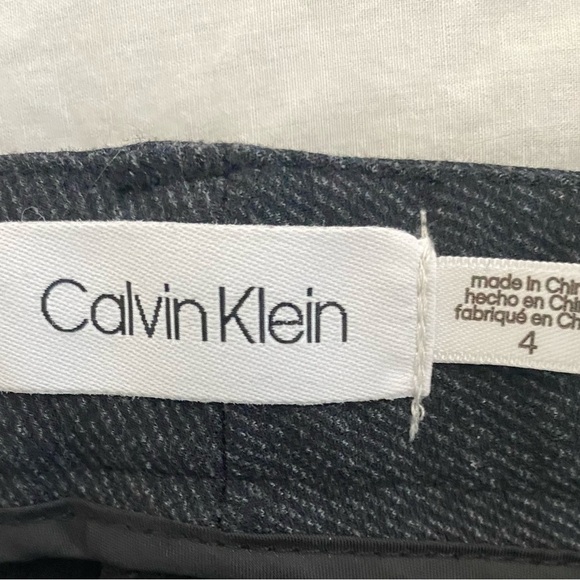Calvin Klein Straight Leg Pants Size 4 Gray Pockets Front and Back EUC - Picture 6 of 7